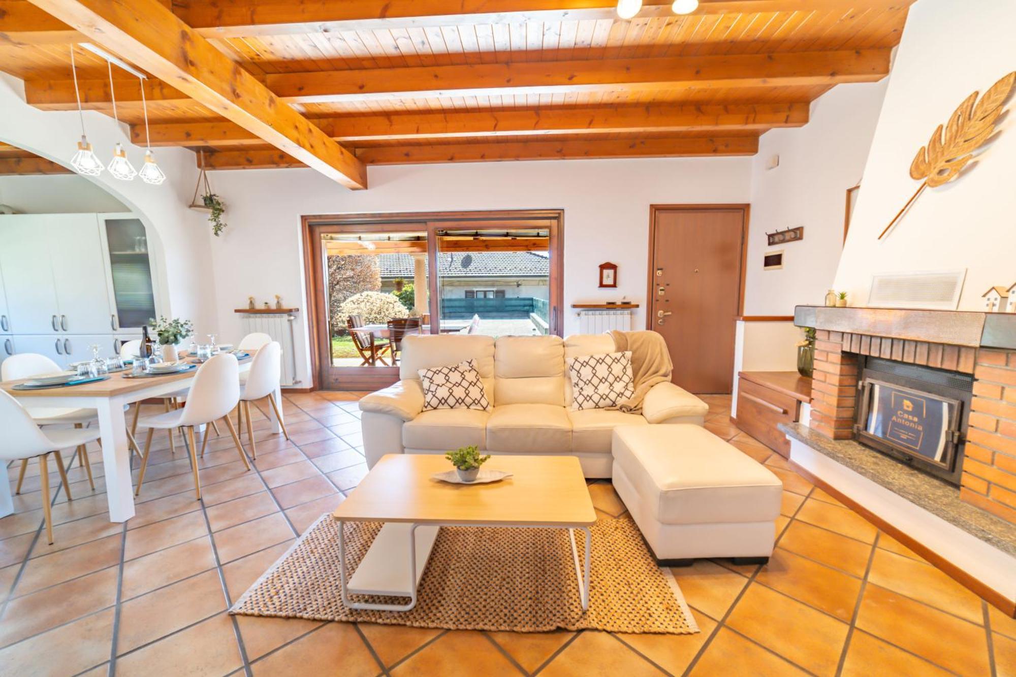 阿尔梅诺Casa Antonia Tra Laghi & Monti别墅 外观 照片