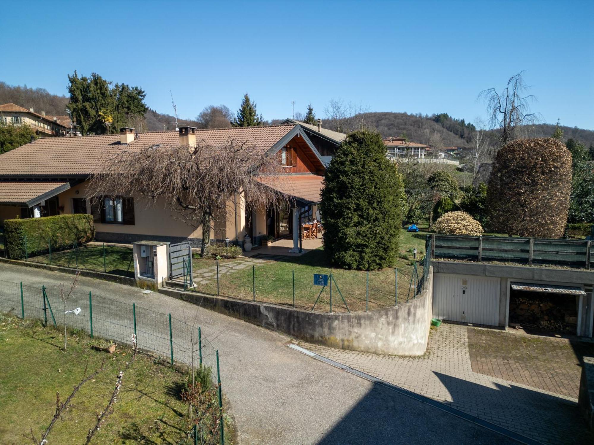 阿尔梅诺Casa Antonia Tra Laghi & Monti别墅 外观 照片